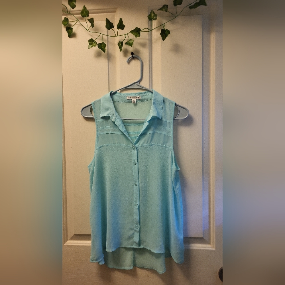 American Eagle Outfitters Blue Sleeveless Button Up